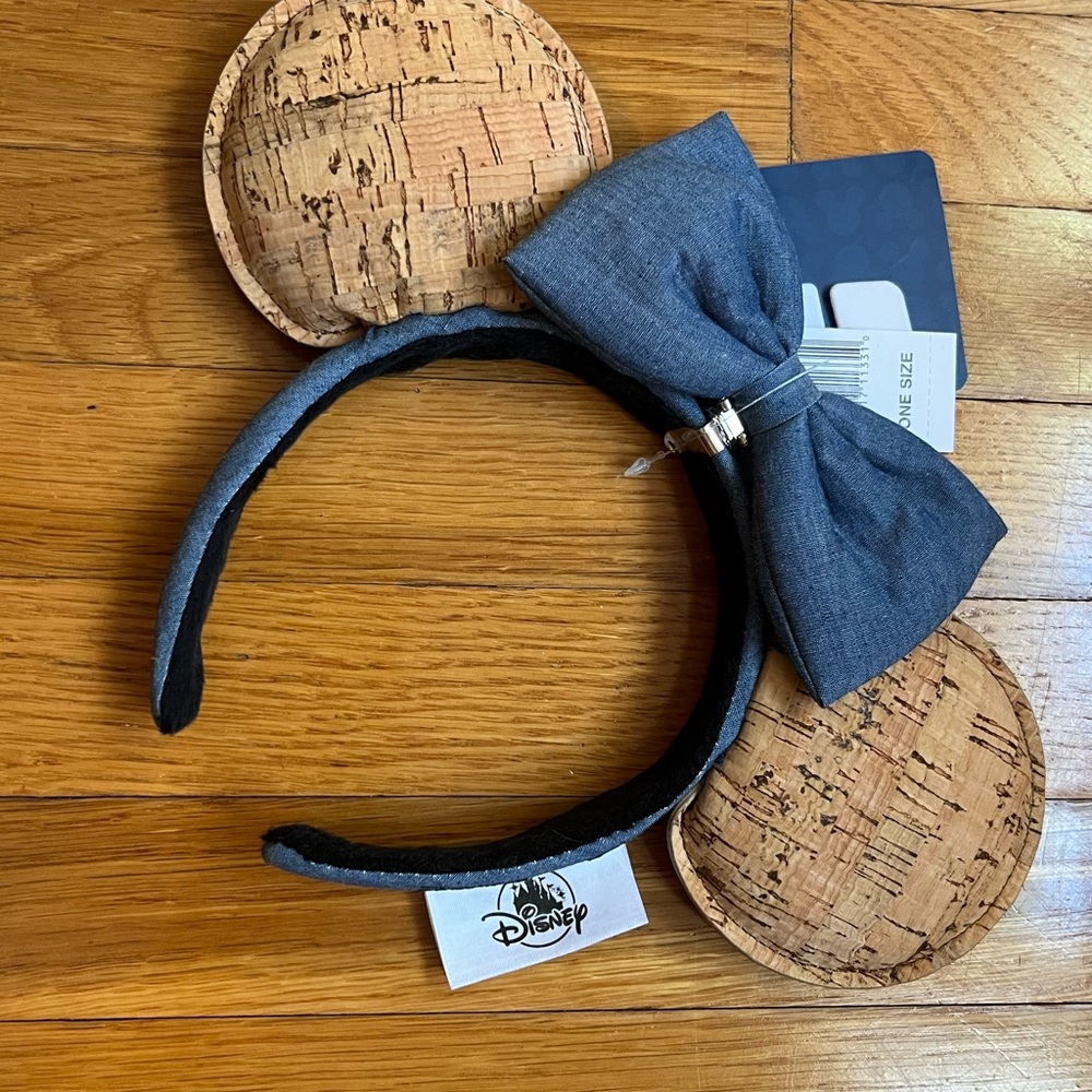 NWT Disney Pin Trading Ears with removable Bow and Cork Ears